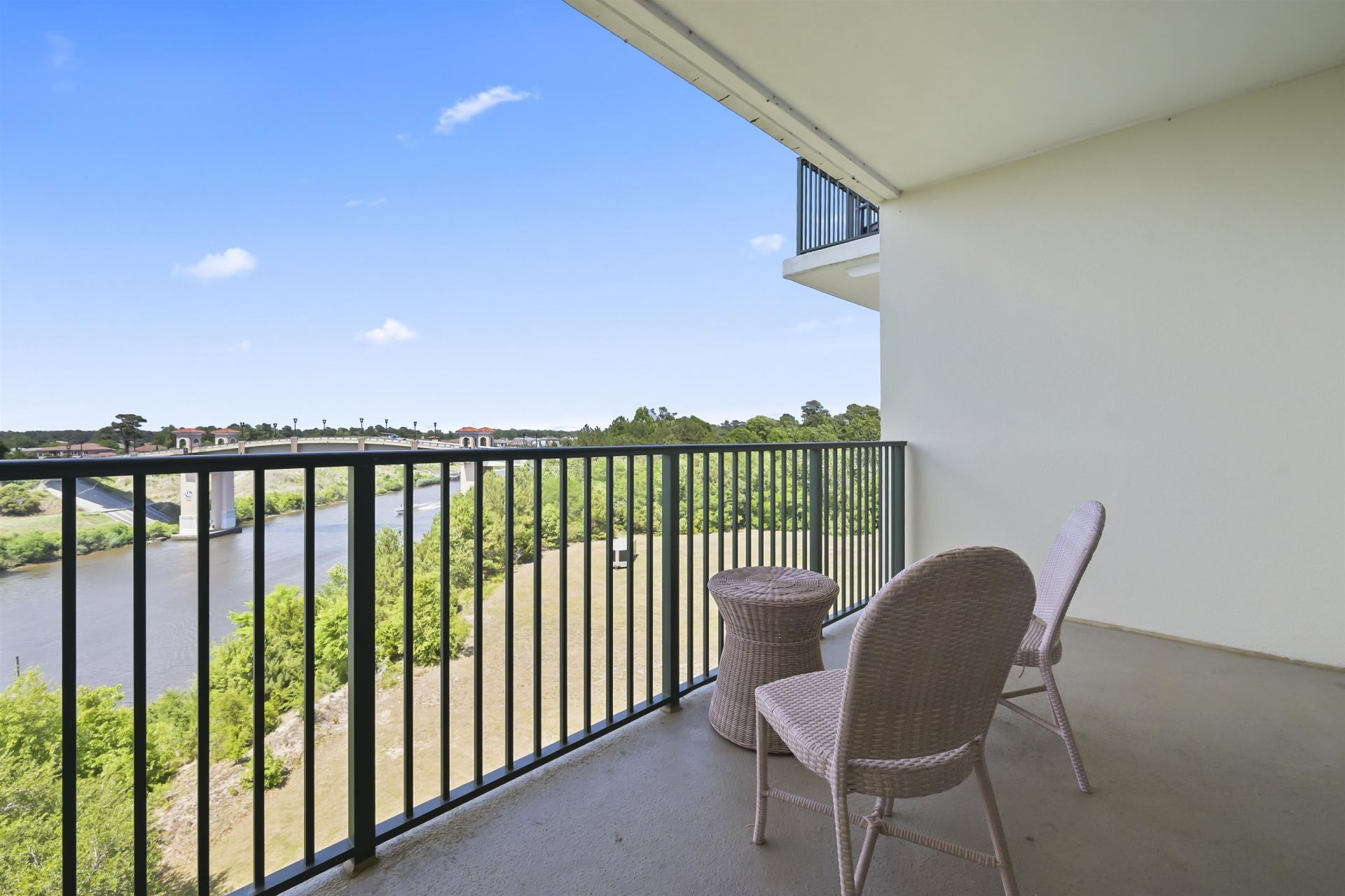 8121 Amalfi Pl.  Photo 31