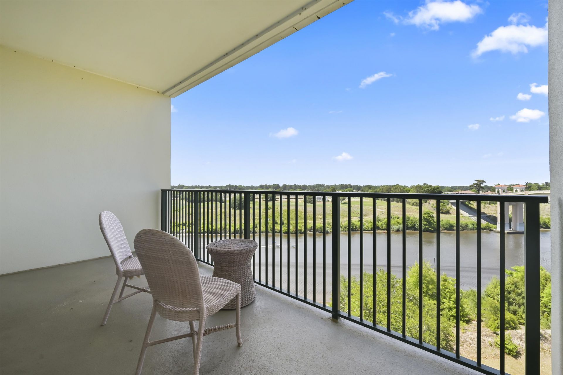 8121 Amalfi Pl.  Photo 32