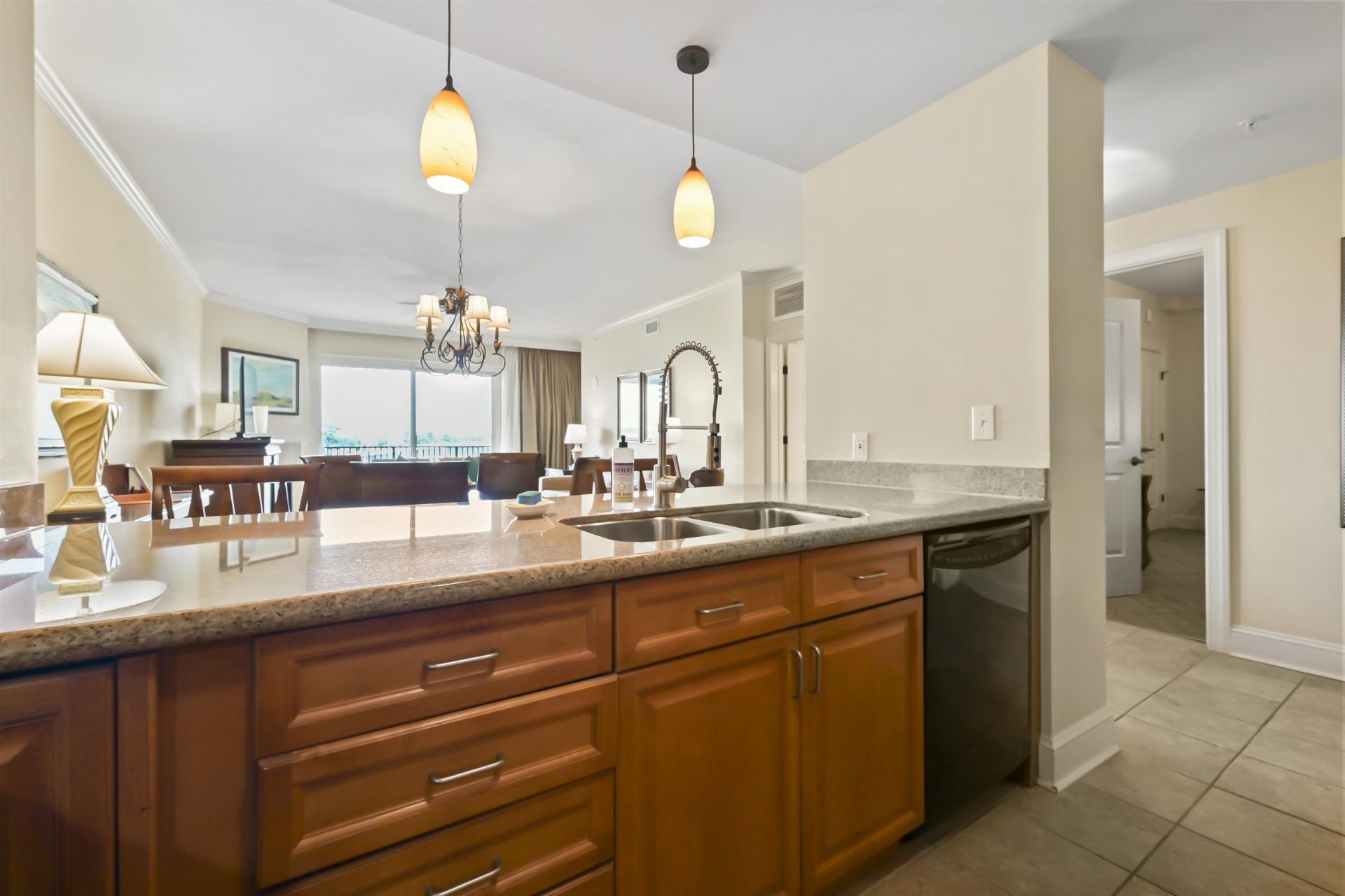 8121 Amalfi Pl.  Photo 5