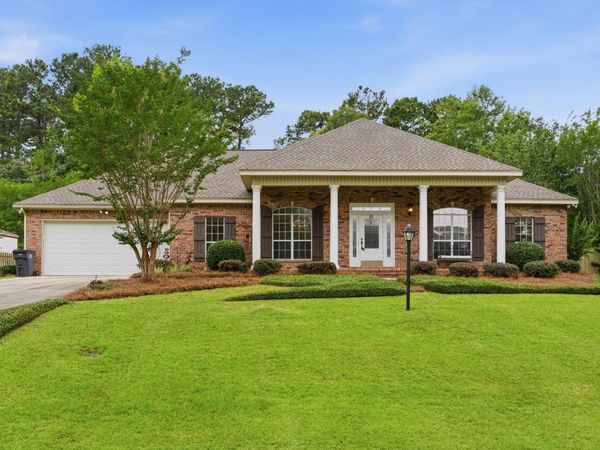 51 Woodville Trace, Hattiesburg, MS 39402