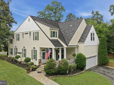 232 MARYLAND AVENUE, HAMILTON, VA 20158