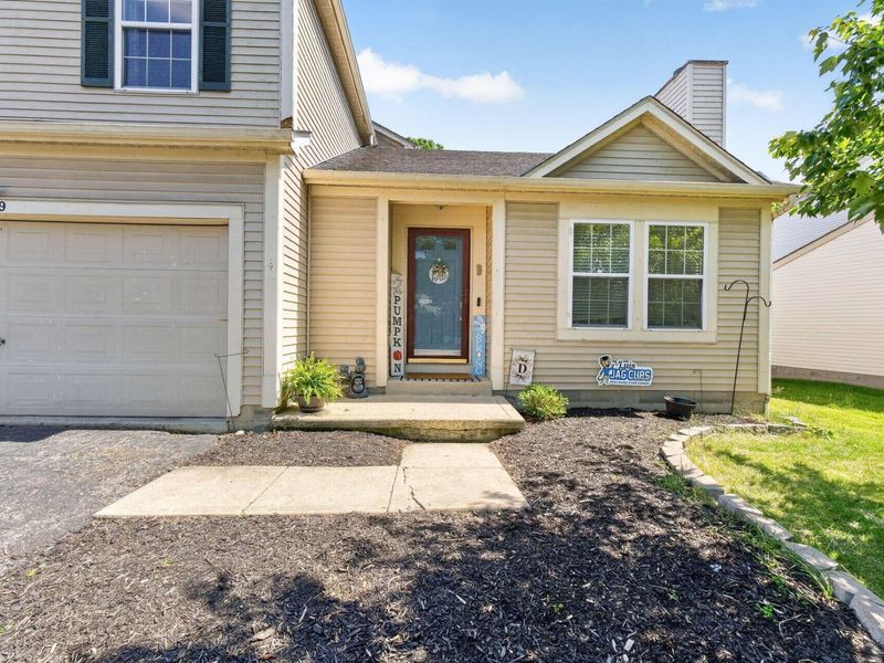 6109 Woodsboro Drive, Columbus, OH 43228 Photo 3