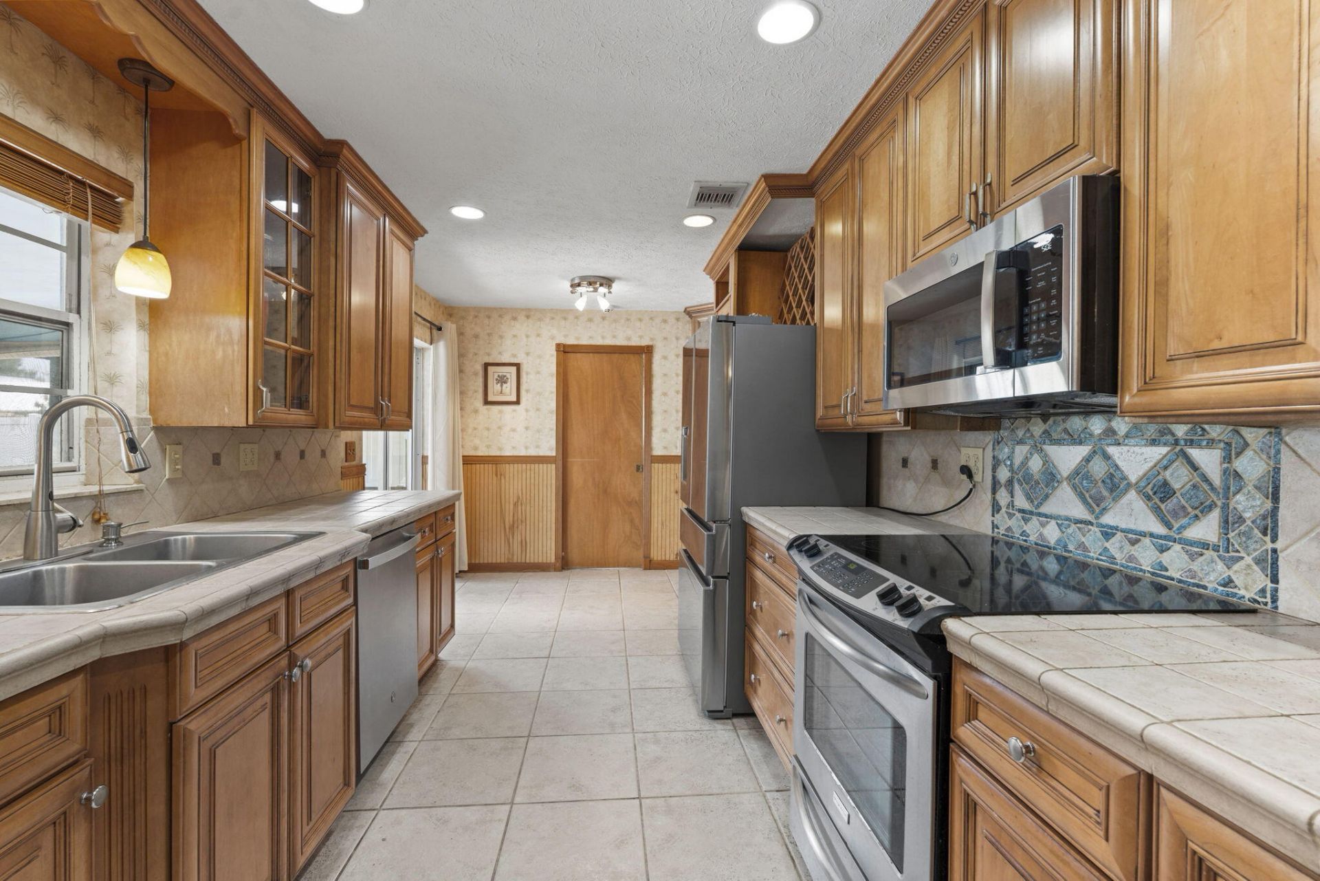 766 SW Byron Street, Port Saint Lucie, FL 34983 Photo
