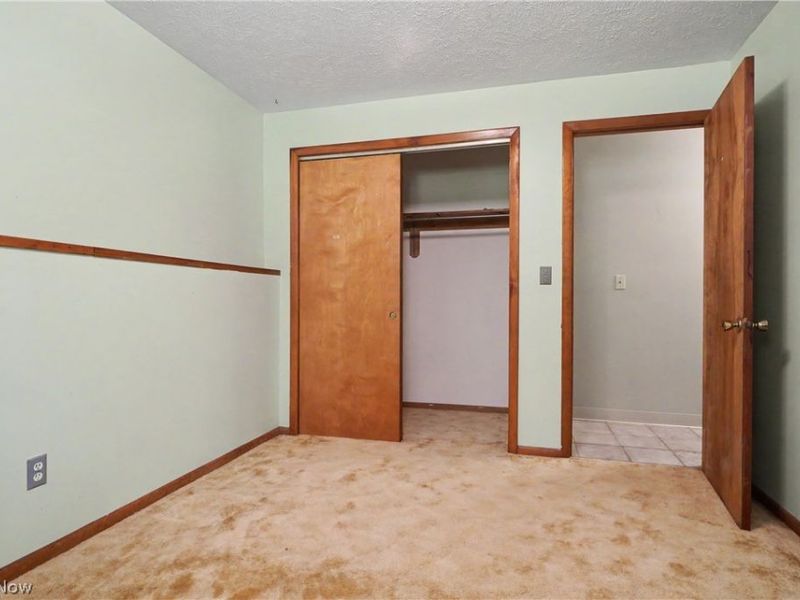 4250 Herr Fieldhouse Road, Southington, OH 44470 Photo 18