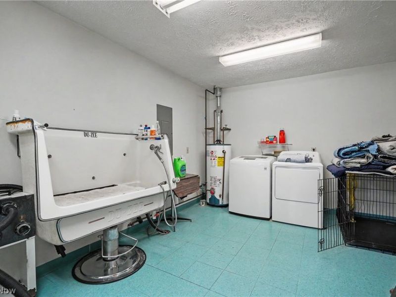 4250 Herr Fieldhouse Road, Southington, OH 44470 Photo 32