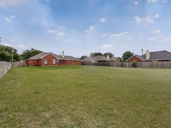 2509 Gerry Way Street, Lancaster, TX 75134