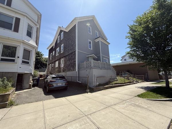 908 Plymouth Ave, Unit 3, Fall River, MA 02721