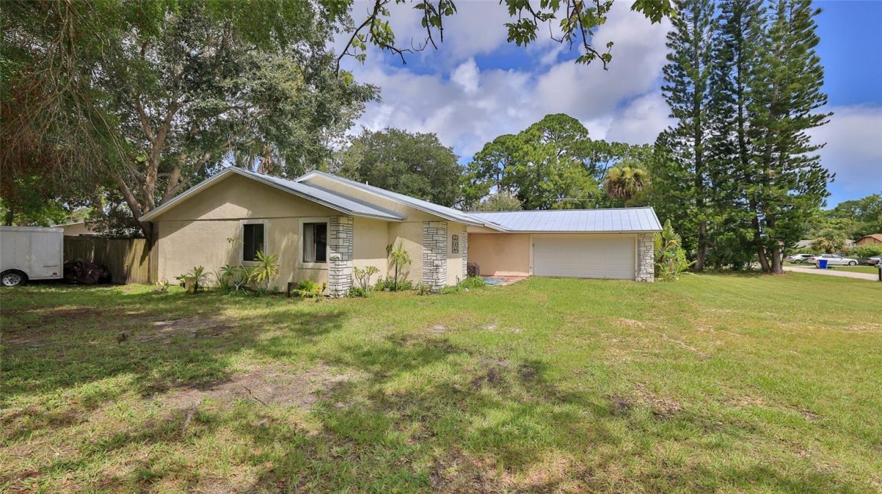 2766 Date Palm Drive , Edgewater, FL 32141 Photo