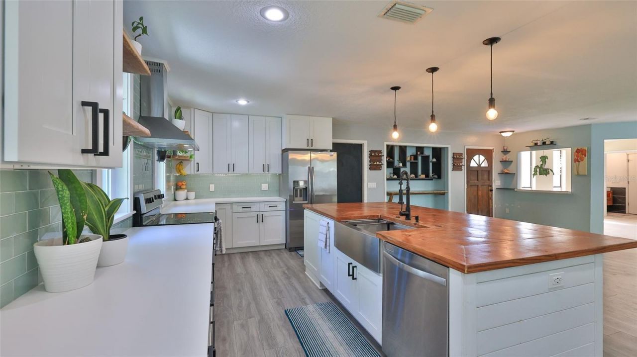 2766 Date Palm Drive , Edgewater, FL 32141 Photo