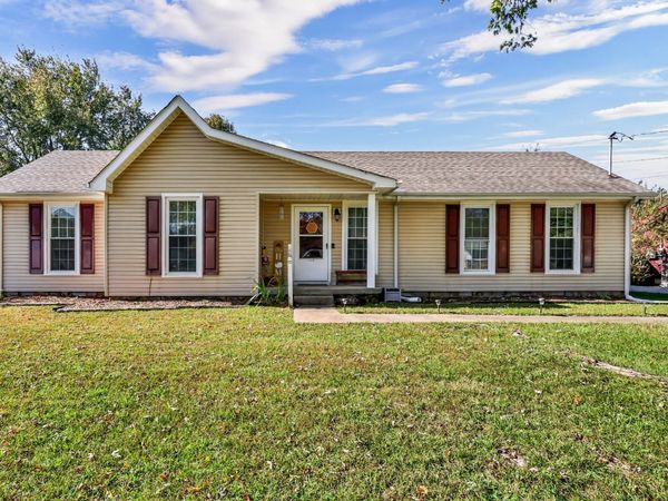 304 Buckingham Pl , Clarksville, TN 37042