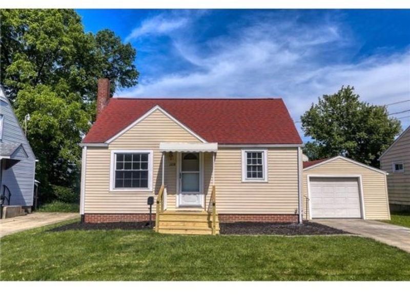 208 Kolpwood Avenue NW, Massillon, OH 44646 Photo 1