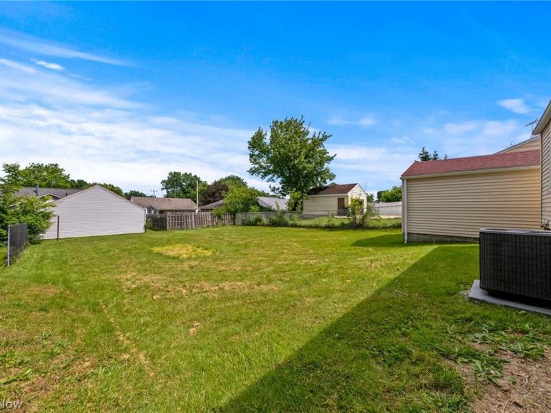 208 Kolpwood Avenue NW, Massillon, OH 44646 Photo 17