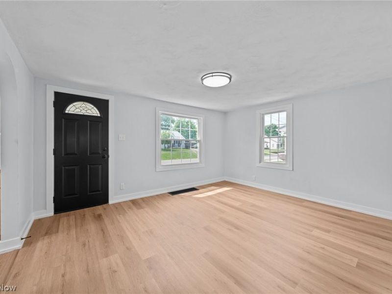208 Kolpwood Avenue NW, Massillon, OH 44646 Photo 9