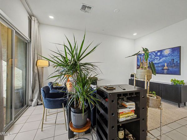 2162 W HARMONT Drive, Phoenix, AZ 85021