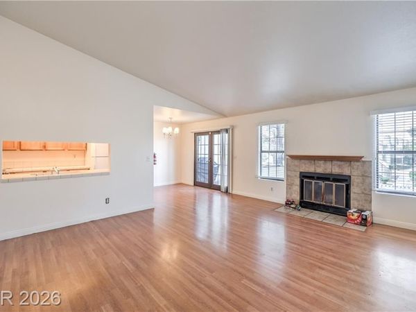 5068 Jeffreys Street , Unit 202, Las Vegas, NV 89119