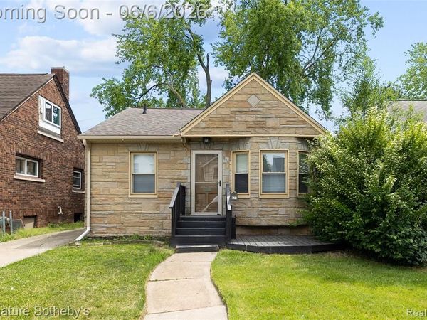 674 E Webster Street, Ferndale, MI 48220
