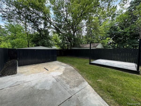 10822 McKinney Street, Detroit, MI 48224