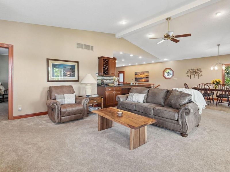 1101 Chickasaw Drive, London, OH 43140 Photo 4