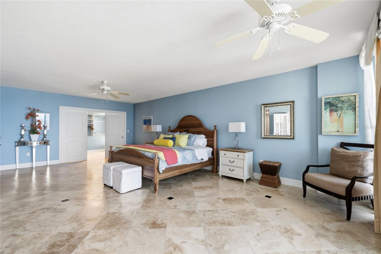 1350 Gulf Boulevard, Unit 901, Clearwater Beach, FL 33767 Photo