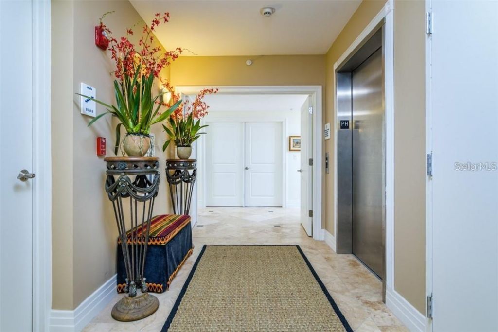 1350 Gulf Boulevard, Unit 901, Clearwater Beach, FL 33767 Photo