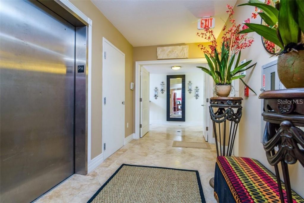 1350 Gulf Boulevard, Unit 901, Clearwater Beach, FL 33767 Photo