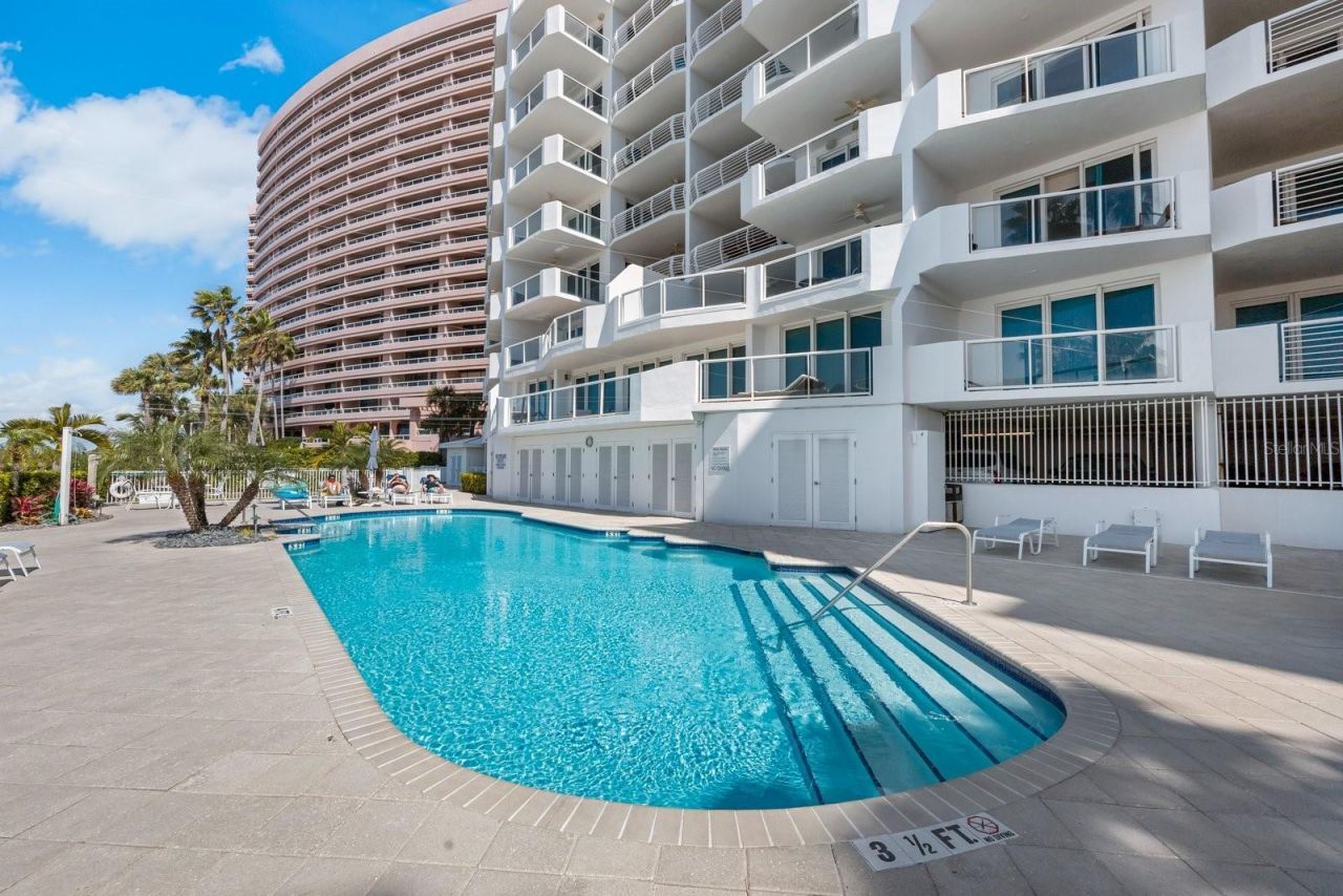 1350 Gulf Boulevard, Unit 901, Clearwater Beach, FL 33767 Photo