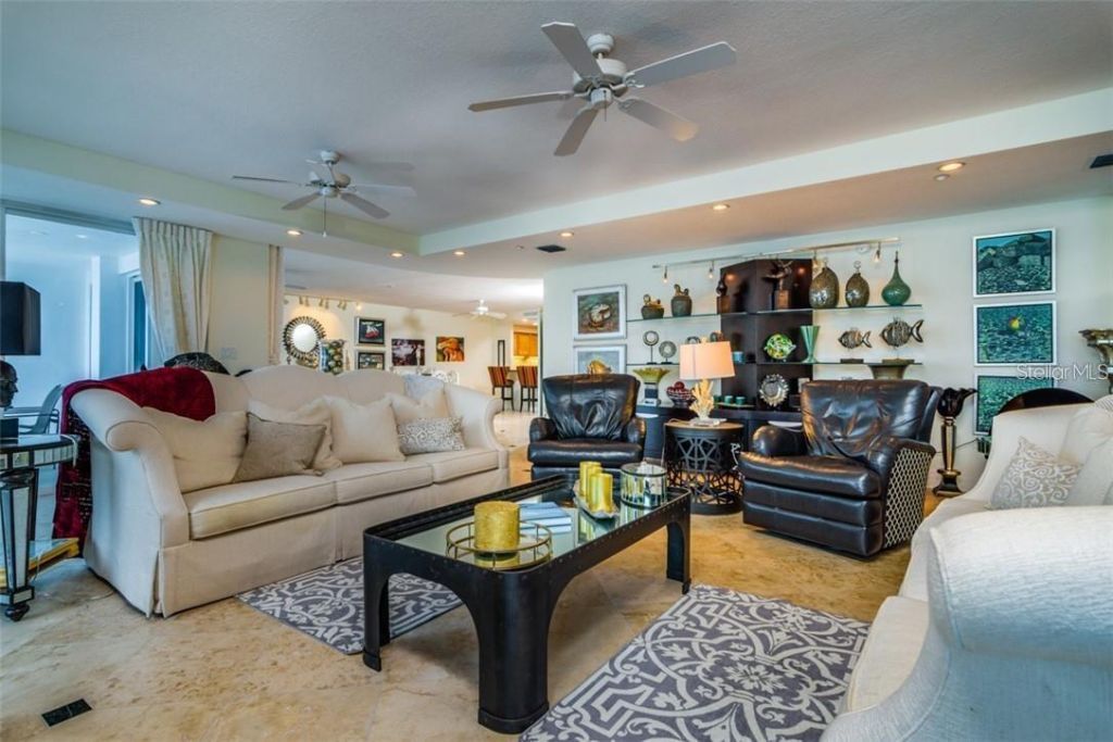 1350 Gulf Boulevard, Unit 901, Clearwater Beach, FL 33767 Photo