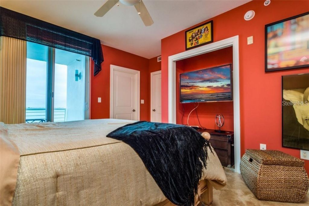 1350 Gulf Boulevard, Unit 901, Clearwater Beach, FL 33767 Photo