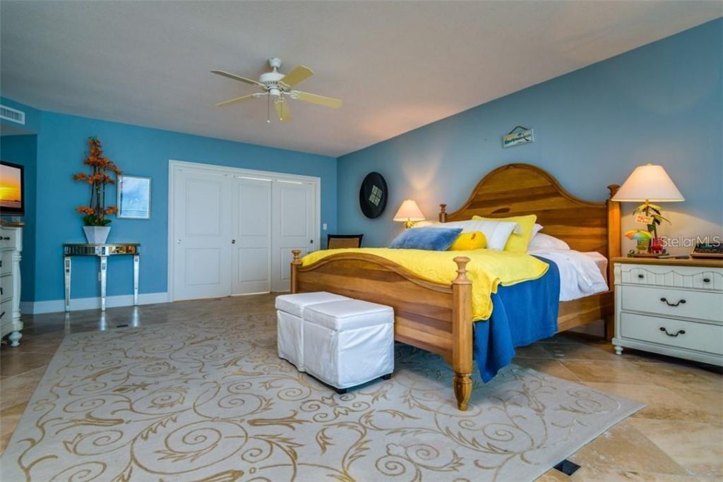 1350 Gulf Boulevard, Unit 901, Clearwater Beach, FL 33767 Photo
