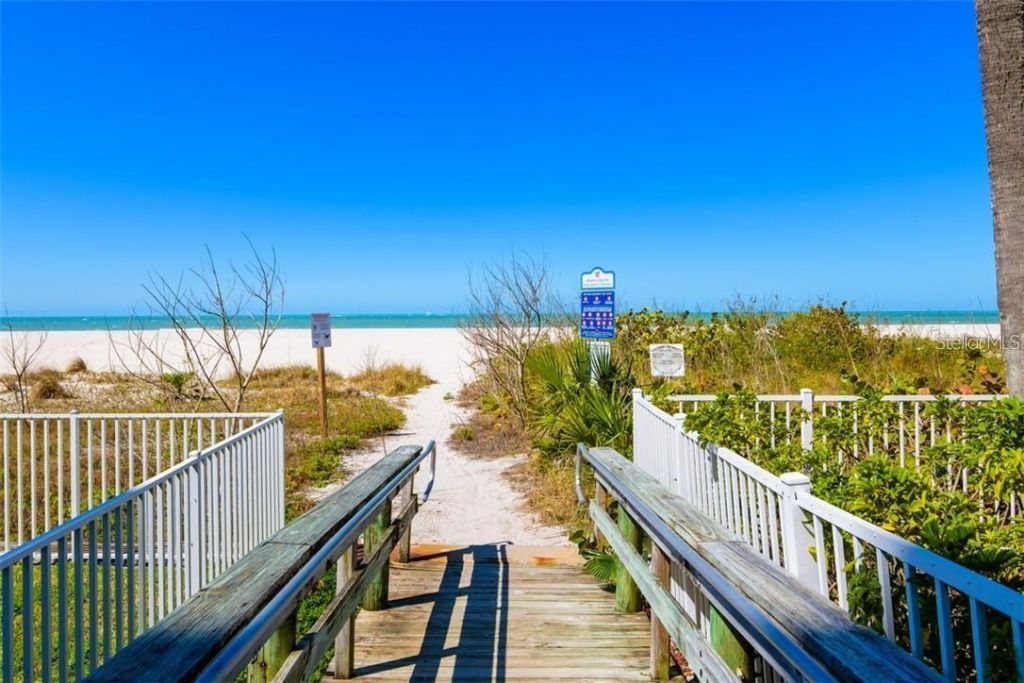1350 Gulf Boulevard, Unit 901, Clearwater Beach, FL 33767 Photo