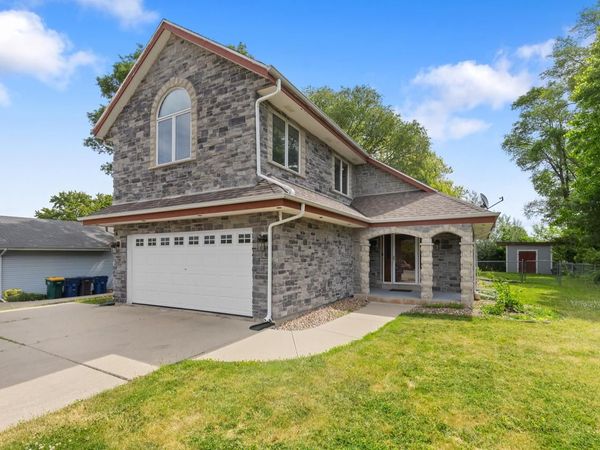 8900 S Shepard AVENUE, Oak Creek, WI 53154
