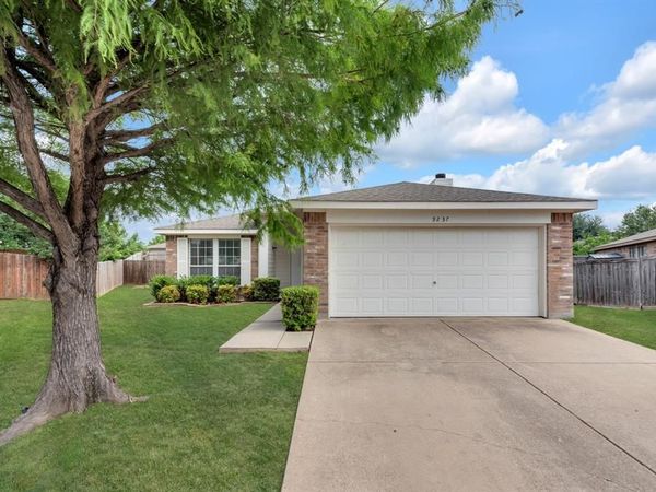 9237 Monument Court, Fort Worth, TX 76244