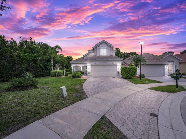 657 SW Munjack Cove, Port St. Lucie, FL 34986