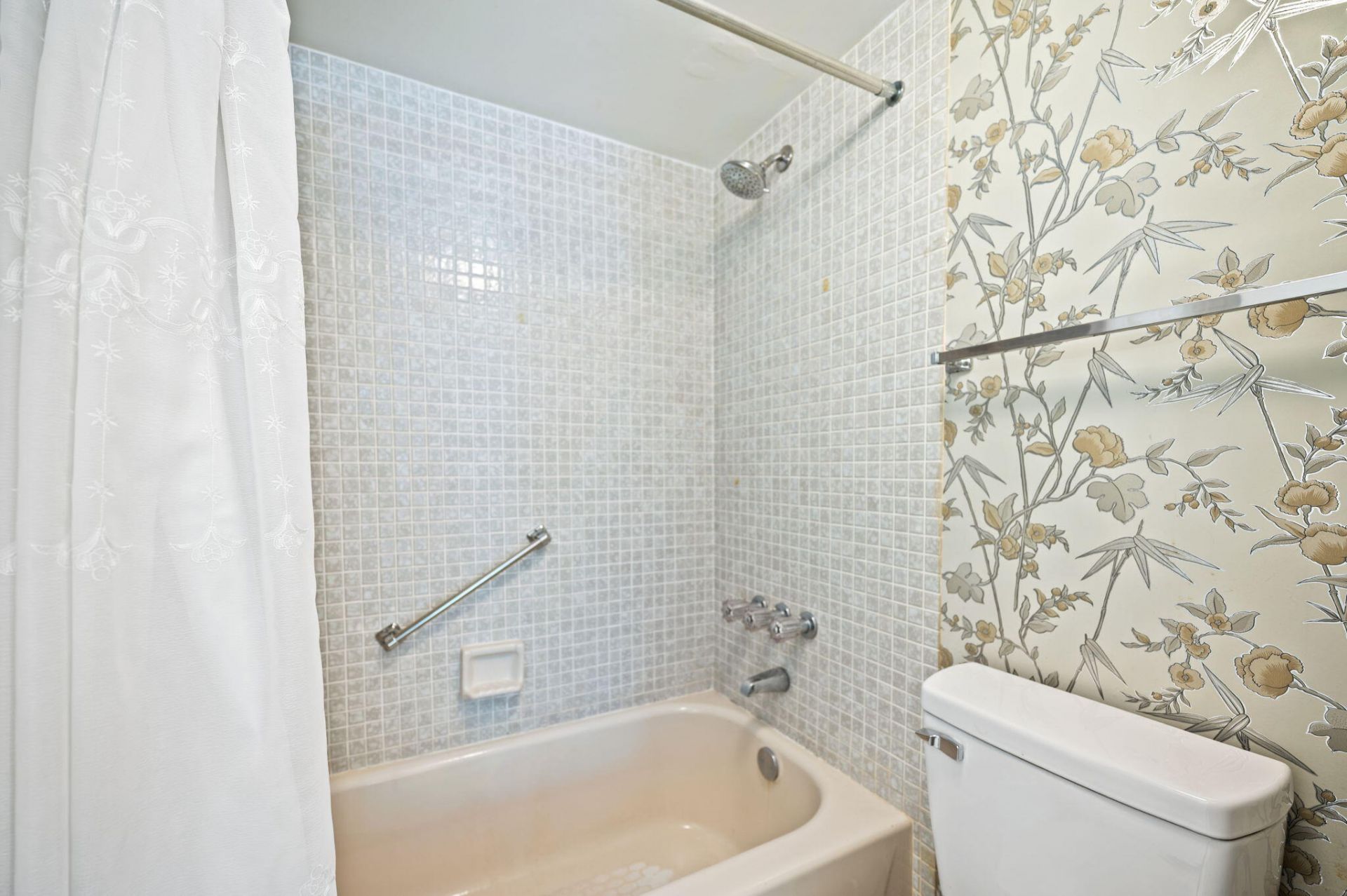 900 Colony Point Circle, Unit 121, Pembroke Pines, FL 33026 Photo