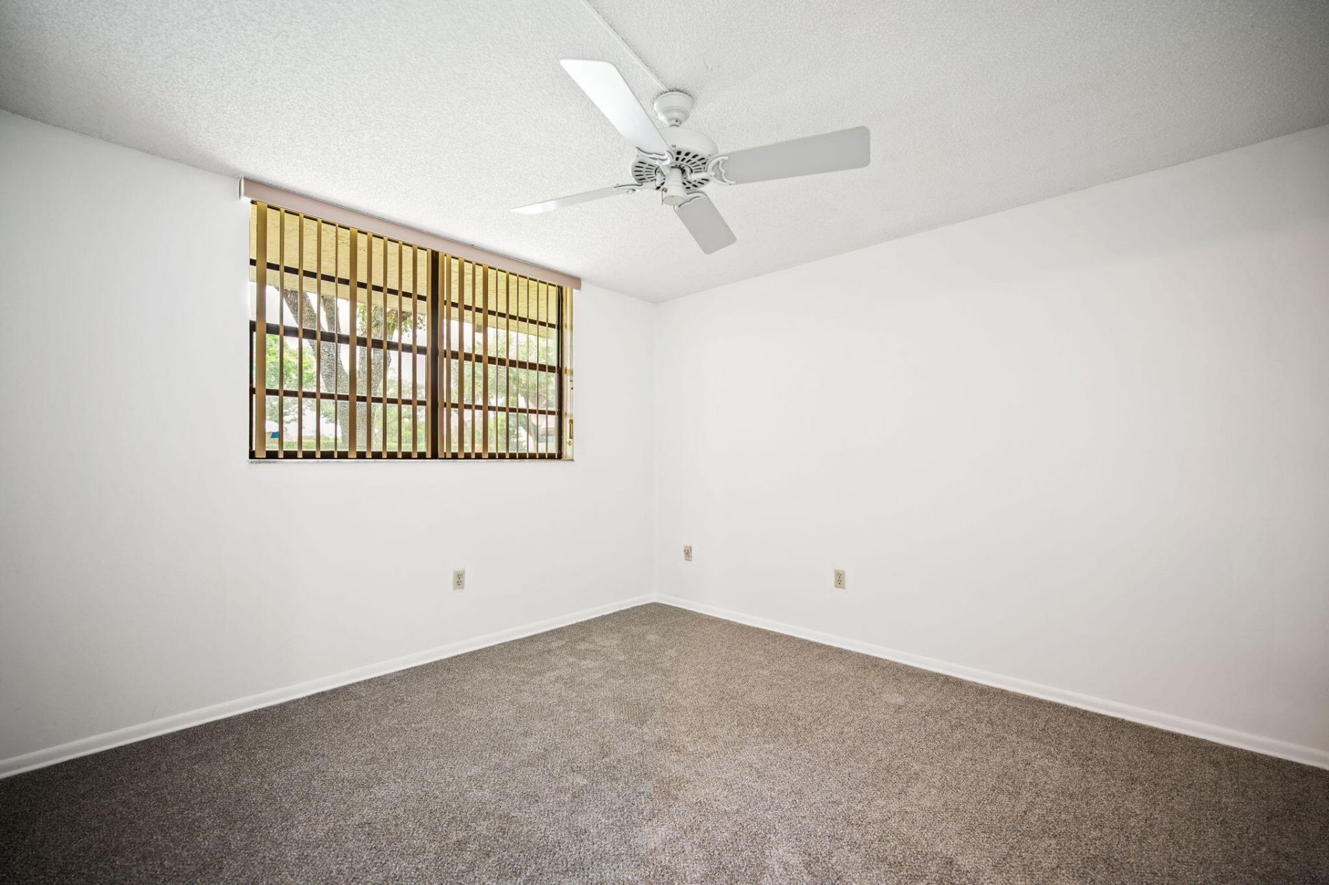 900 Colony Point Circle, Unit 121, Pembroke Pines, FL 33026 Photo