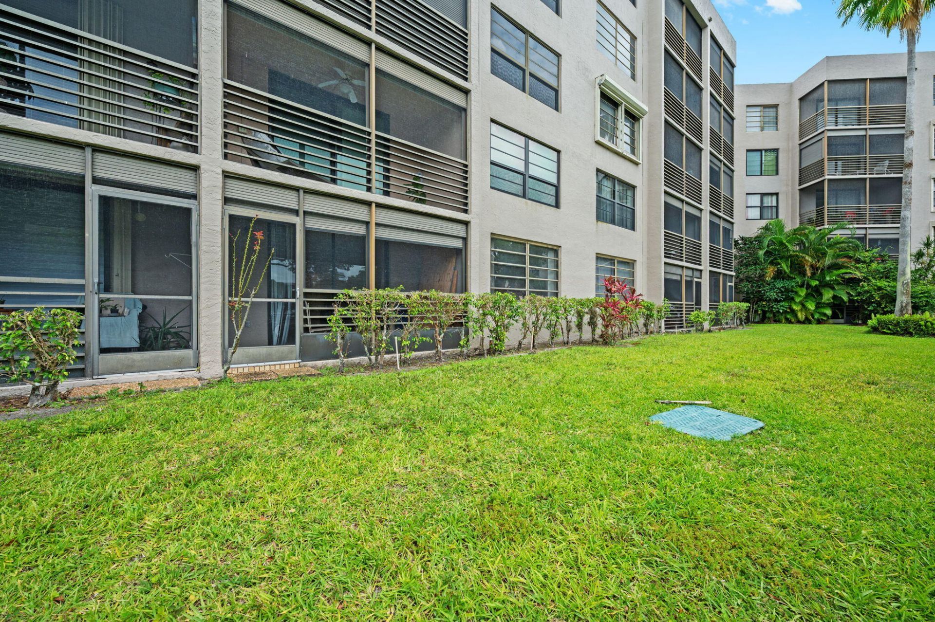 900 Colony Point Circle, Unit 121, Pembroke Pines, FL 33026 Photo