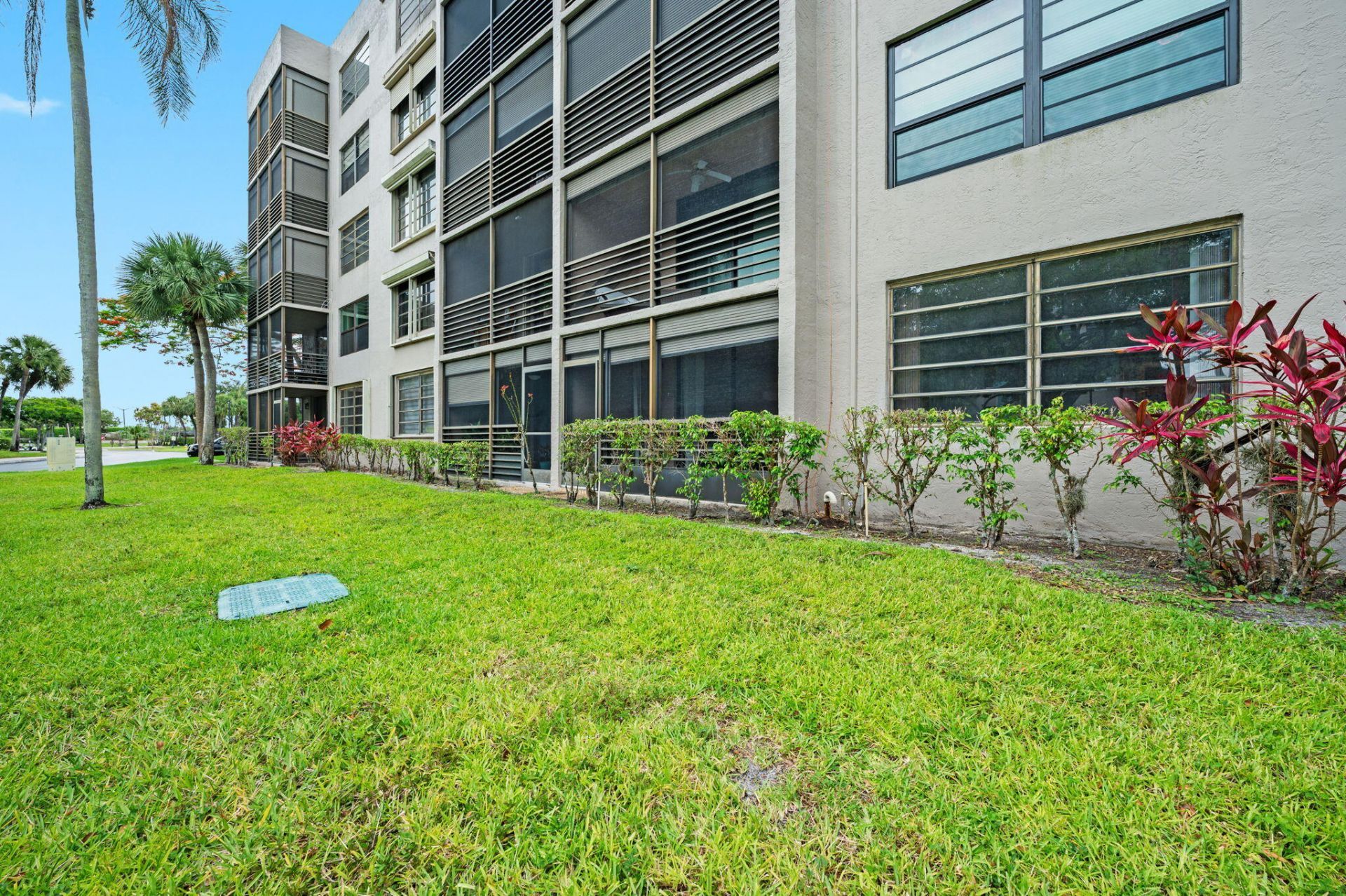 900 Colony Point Circle, Unit 121, Pembroke Pines, FL 33026 Photo