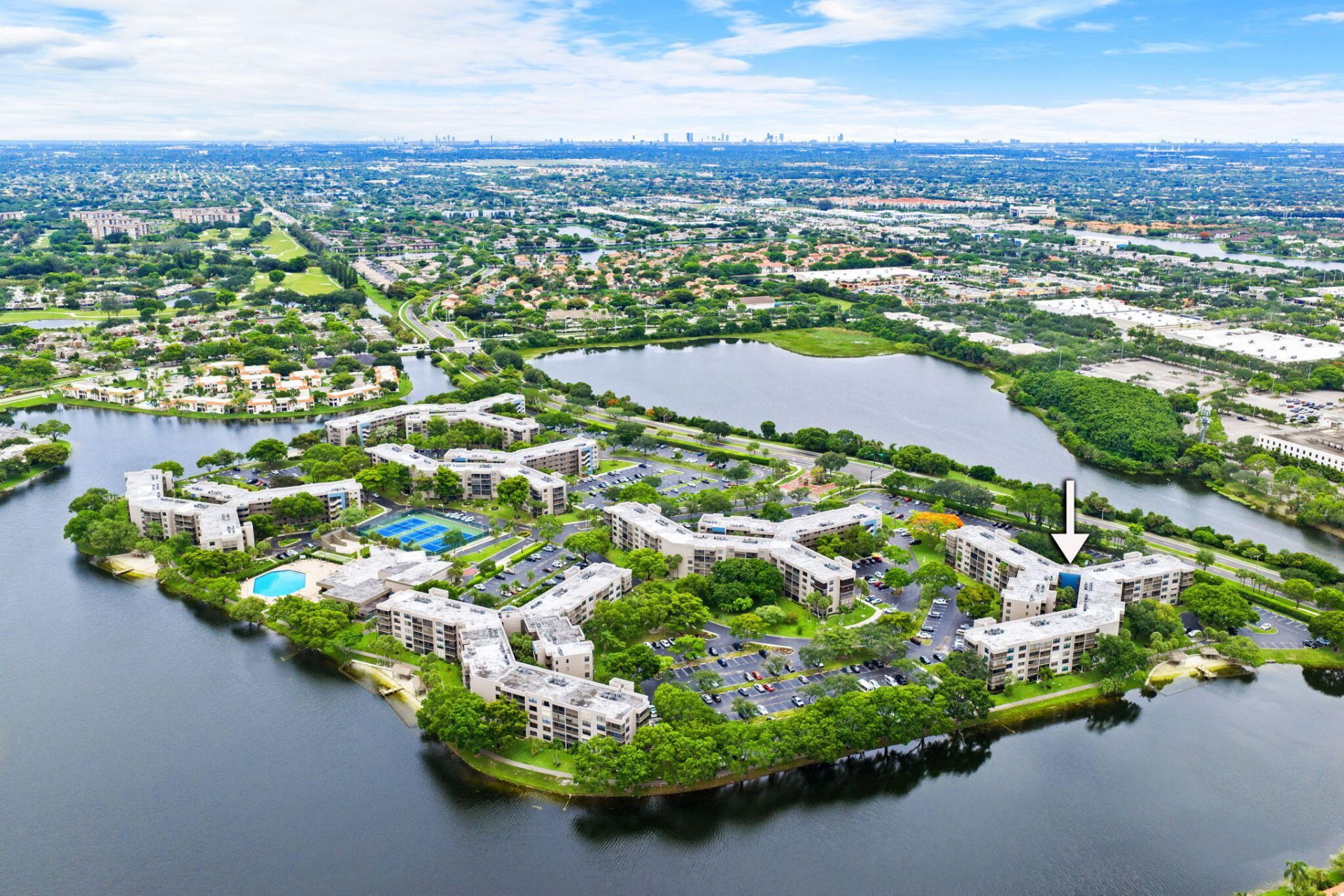 900 Colony Point Circle, Unit 121, Pembroke Pines, FL 33026 Photo