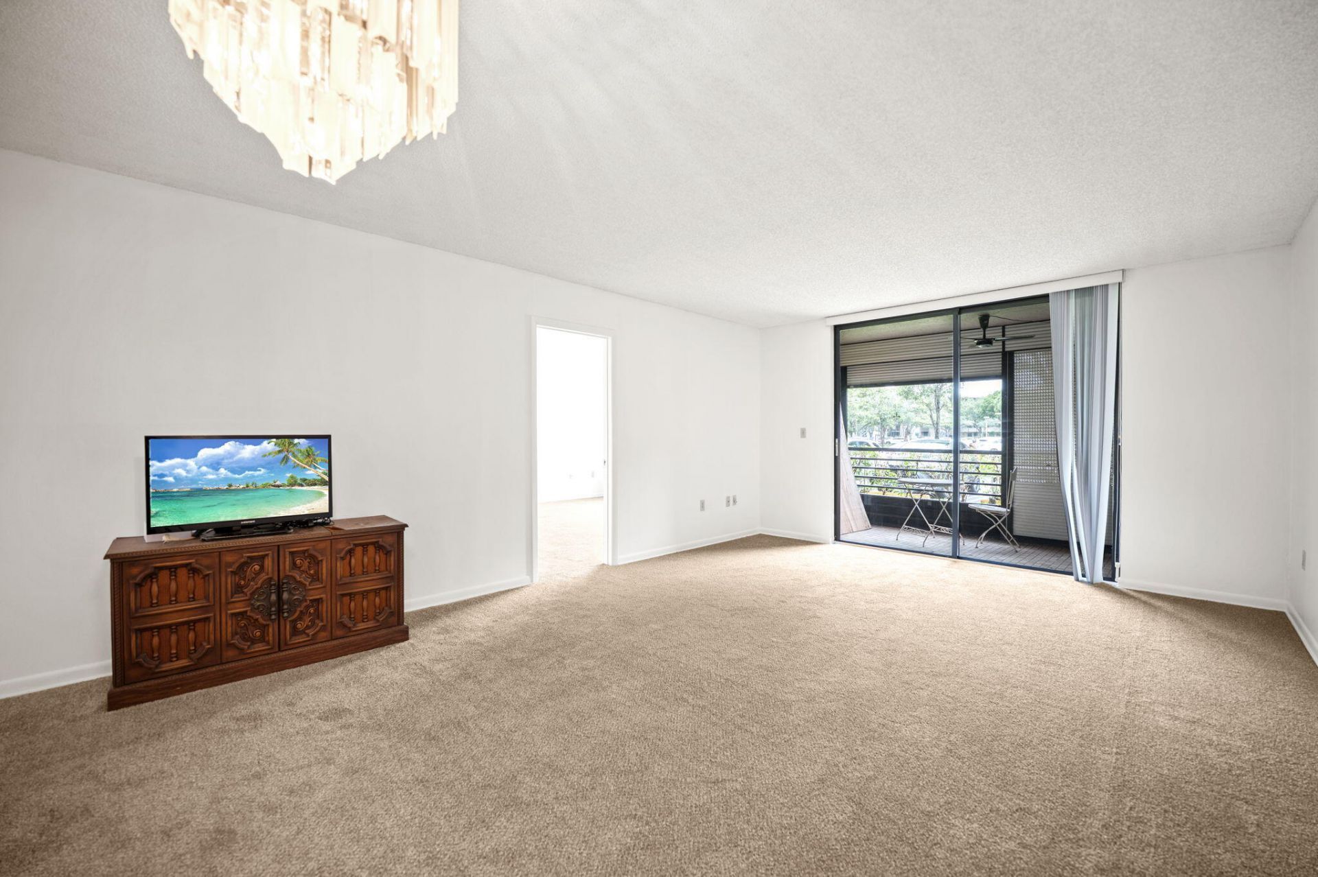 900 Colony Point Circle, Unit 121, Pembroke Pines, FL 33026 Photo