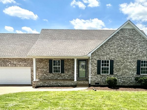 204 Middle Dayle Dr , Portland, TN 37148