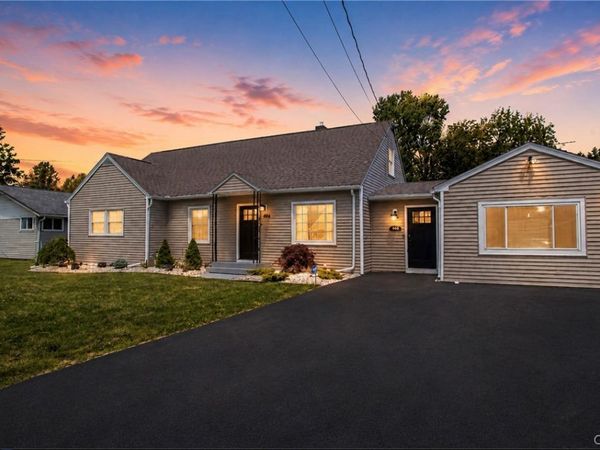 406 Drexler Street , Liverpool, NY 13088