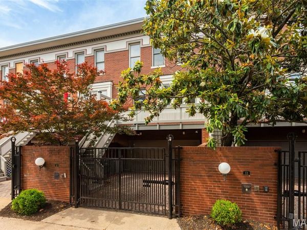 10 Portland Court , St Louis, MO 63108