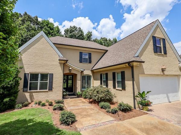 15000 Forrest Hill Cove, Oxford, MS 38655