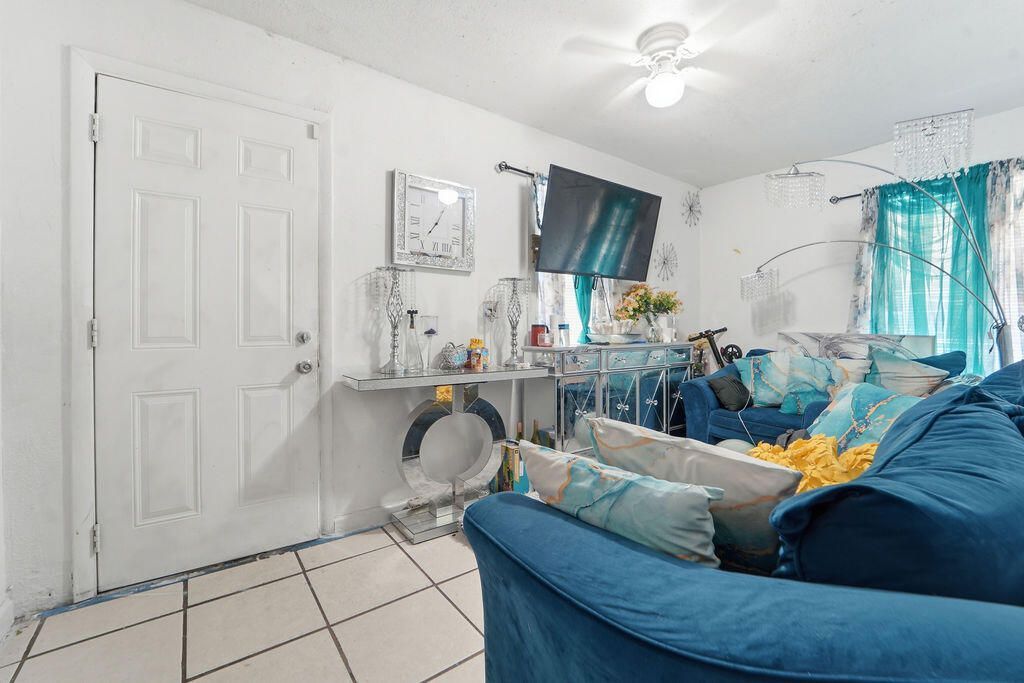 1021 14th Street, West Palm Beach, FL 33401 Photo