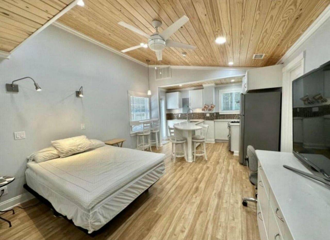 698 Forsyth Street, Unit 2, Boca Raton, FL 33487 Photo