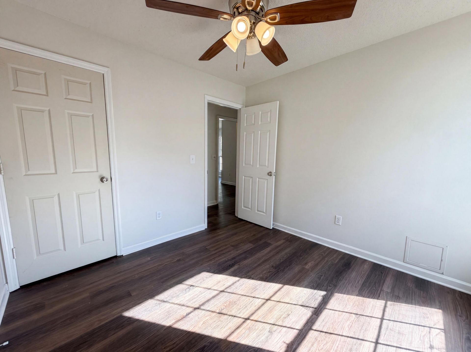 2028 Larson Lane Photo 12