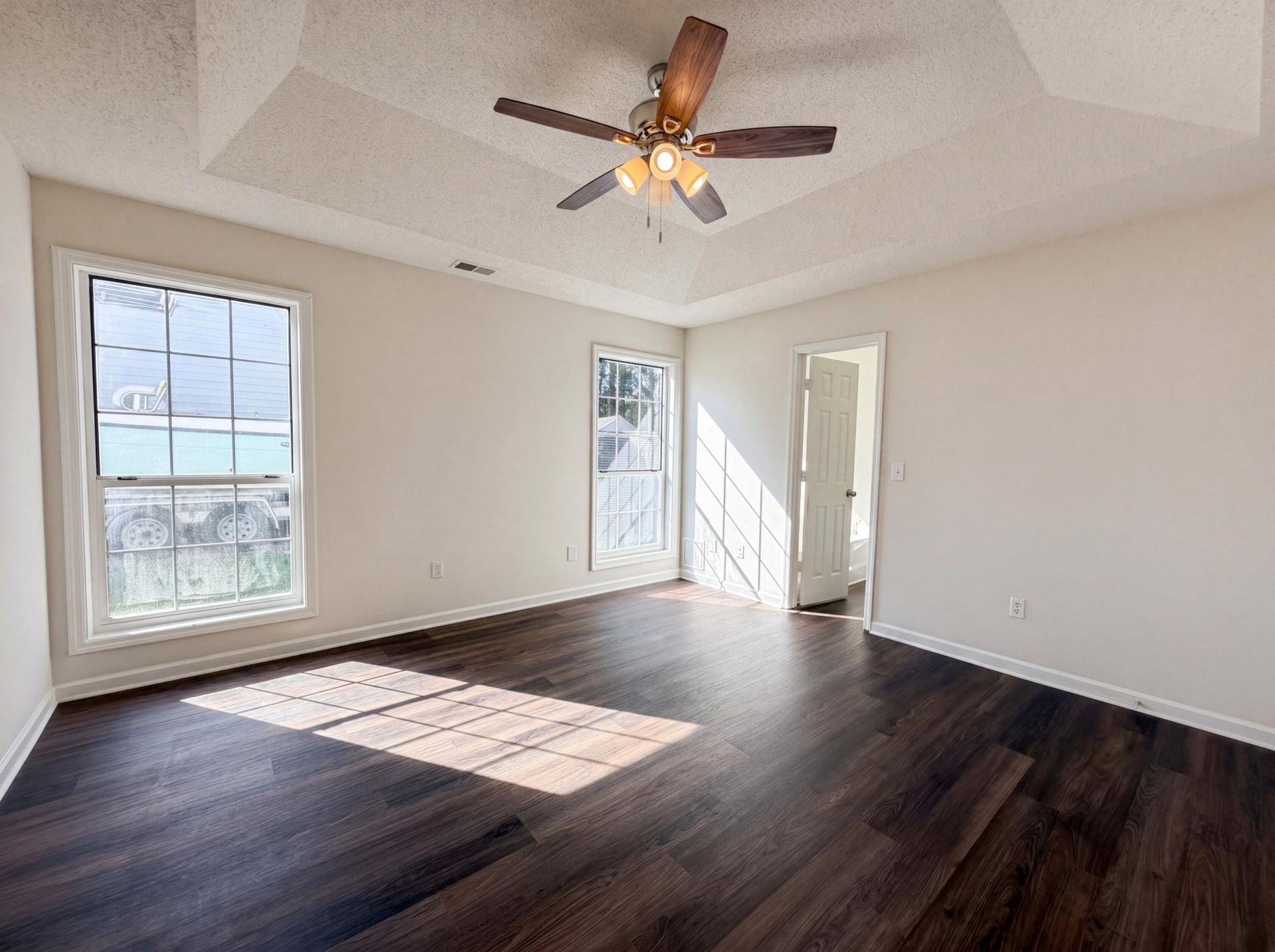 2028 Larson Lane Photo 13