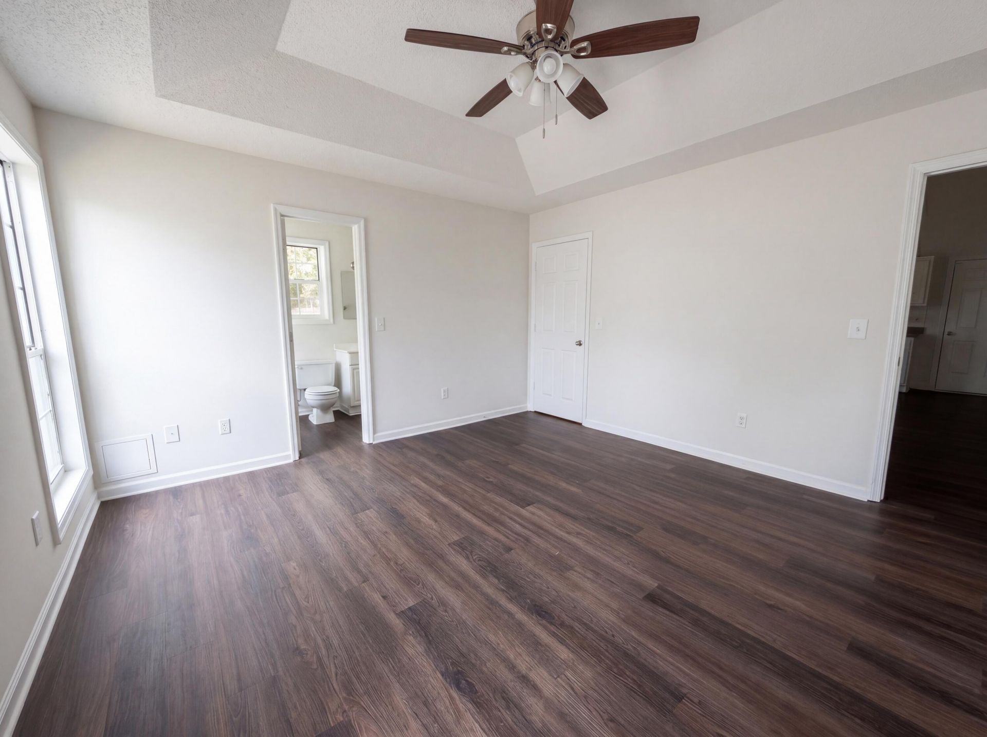 2028 Larson Lane Photo 14