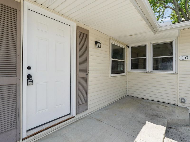 100 Canterbury Drive, London, OH 43140 Photo 17