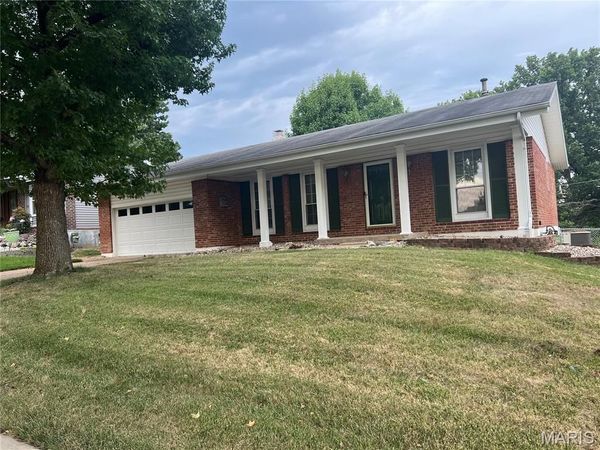 4458 Rhine Drive , Florissant, MO 63033